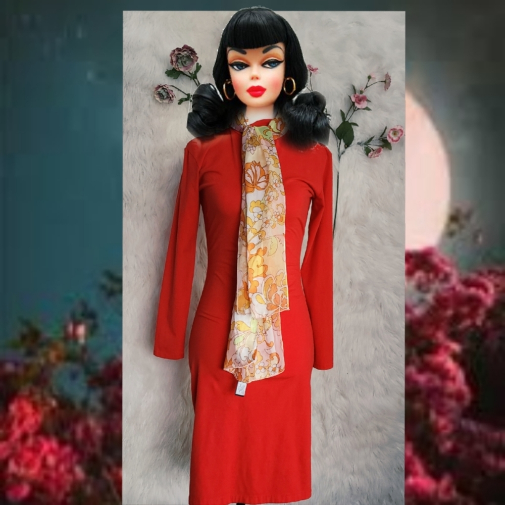 3/$20- Red bodycon dress with heart shapes back